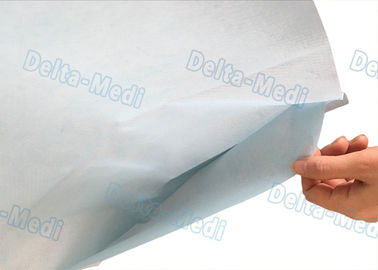 Bavoirs de papier jetables patients avec la poche, 2 manient habilement/3 plis de bavoirs jetables imprimés par coutume