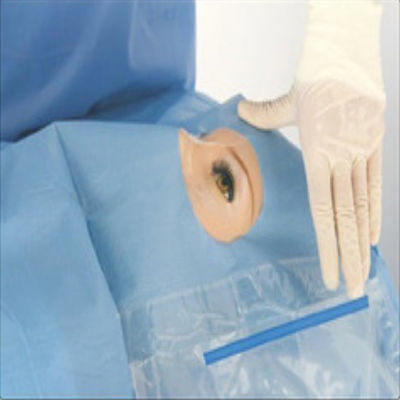 Chirurgical stérile ophtalmique fenêtré drape avec le sac de collecte liquide