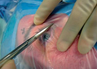 Chirurgical jetable stérile ophtalmique d'oeil drape l'alcool résistant avec deux trous et poches