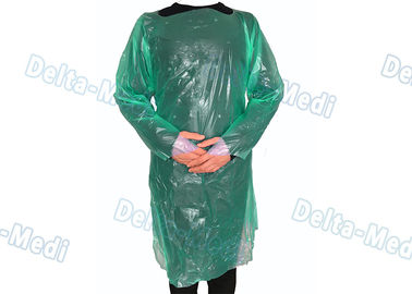 Robes en plastique jetables vertes de CPE, anti longues robes liquides d'hôpital de douille