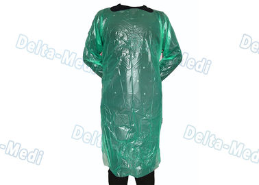 Robes en plastique jetables vertes de CPE, anti longues robes liquides d'hôpital de douille