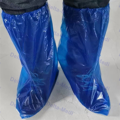 La chaussure chirurgicale jetable de CPE couvre la couverture imperméable en plastique de botte d'anti glissement de PE
